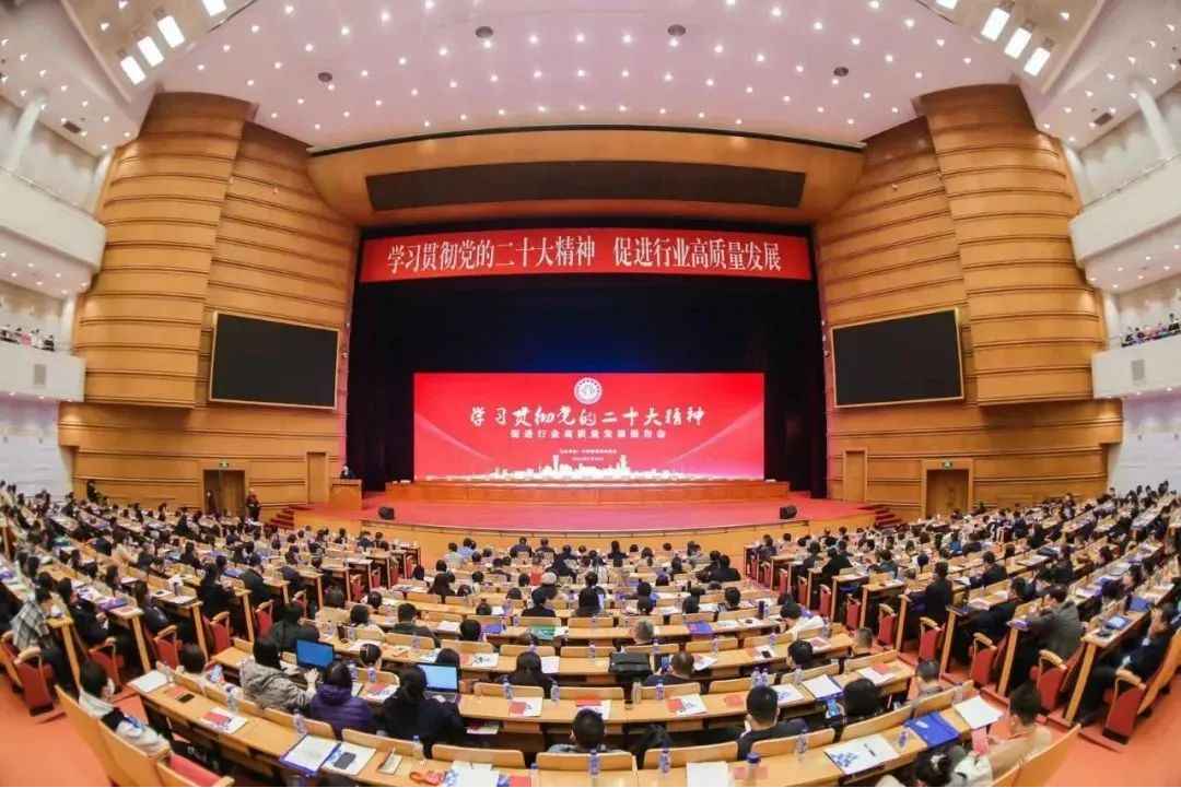 尊龙凯时人生就是搏装饰连续8年获评中国建筑装饰百强